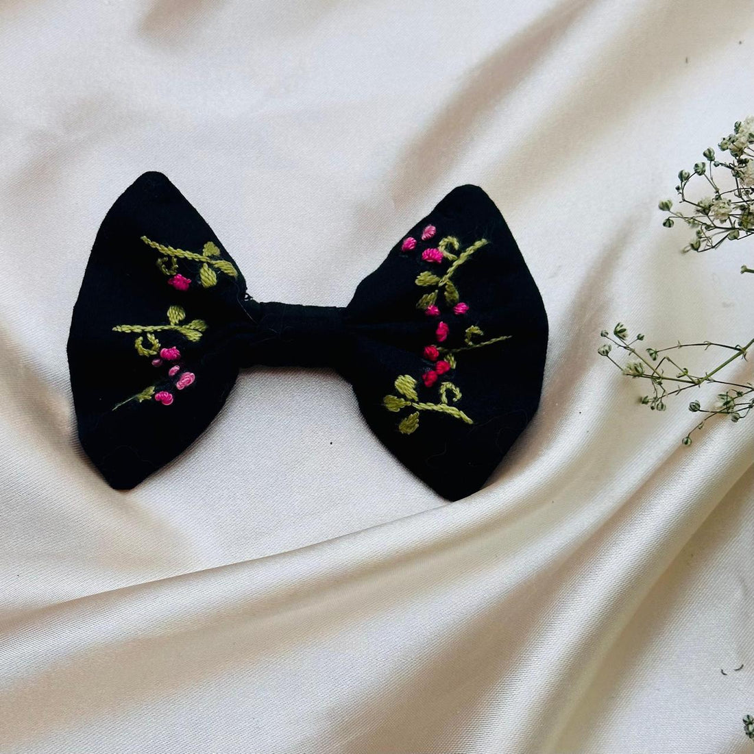 Black Truffle - Cotton Embroidered Bow Pin