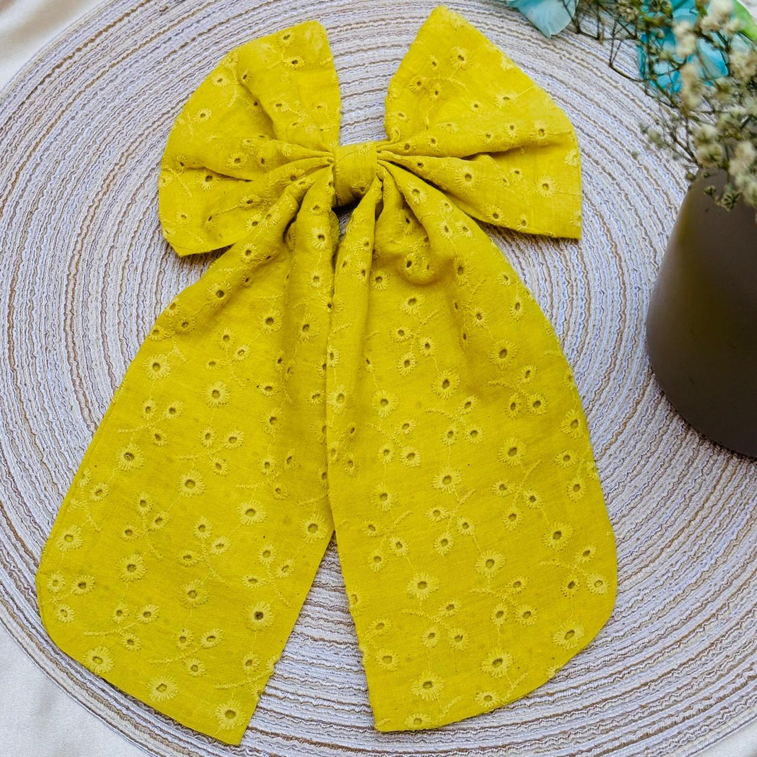 Bumblebee Chikankari Bow Pin