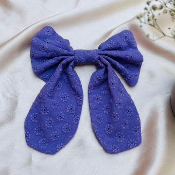 Iris Chikankari Bow Pin