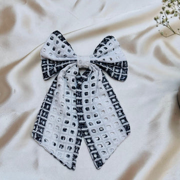 White Affair Chikankari Bow Pin